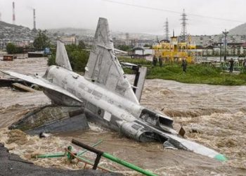 estremo-oriente-russo:-inondazione-spazza-via-tutto,-anche-due-aerei.-video