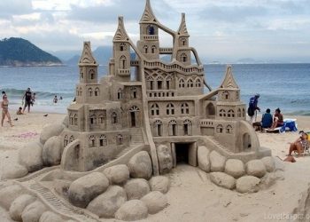 incredibile!-sulle-spiagge-tedesche-il-“divieto-dei-castelli-di-sabbia”
