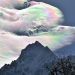 spettacolari-nubi-iridescenti-fotografate-sulle-cime-himalayane.-di-che-si-tratta?