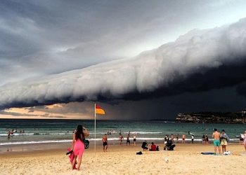 super-temporale,-spettacolo-del-cielo-a-sydney:-immagini-apocalittiche