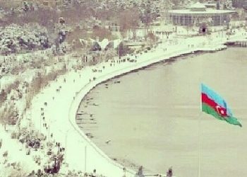 gelo-e-intense-nevicate-in-azerbaigian