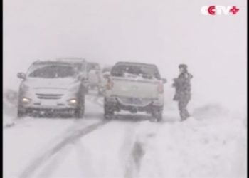 violente-tempeste-di-neve-paralizzano-alcune-zone-del-tibet