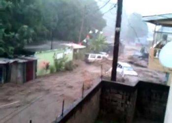 incredibile-alluvione-su-isola-di-dominica-spazza-via-tutto!-video