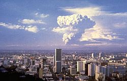 eruzioni-e-latitudine-dei-vulcani:diversita-nell’influenza-sul-clima