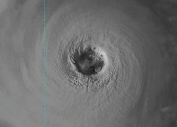taiwan,-pericoloso-tifone-dujuan-ad-un-passo-dal-landfall,-categoria-4