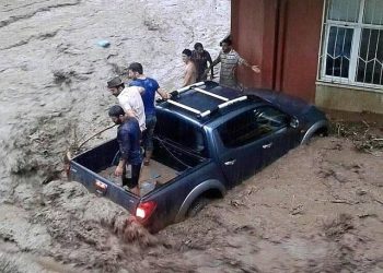 disastrosa-alluvione-in-turchia,-8-vittime-e-3-dispersi,-immagini-terribili