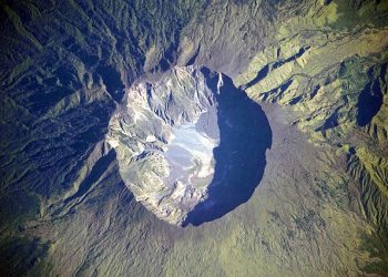 l’esplosione-del-vulcano-tambora:-sono-passati-200-anni-dalla-piu-potente-eruzione-dei-tempi-moderni
