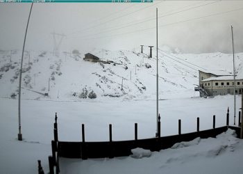neve-sulle-alpi,-prime-bufere-tra-piemonte,-lombardia-e-valle-d’aosta