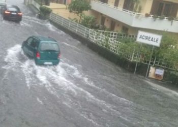maltempo-in-sicilia:-ad-acireale-superati-i-180-mm,-si-teme-nuova-alluvione