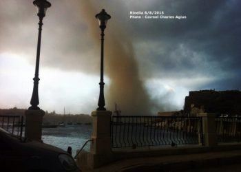 tornado-sulle-coste-di-malta,-altre-foto