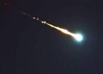 enorme-meteorite-avvistato-su-oltre-mezza-europa:-impatto-vicino-zurigo