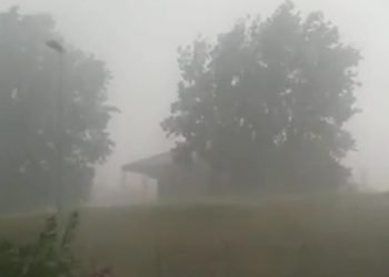 bufera-di-pioggia-si-abbatte-su-segni,-in-provincia-di-roma