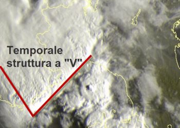 super-temporali-giunti-in-liguria-condizioni-meteo-in-forte-peggioramento-nel-nord-ovest.-su-genova-attese-piogge-di-intensita-monsoniche