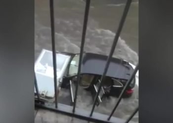 alluvione-catania:-strade-come-fiumi-in-piena-e-persone-travolte