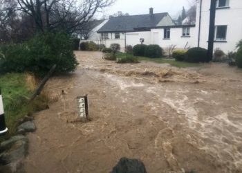 tempesta-desmond,-l’alluvione-in-cumbria,-uk