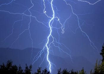 maltempo-nell’ovest-lombardia,-nella-notte-tempesta-di-fulmini-e-violenti-temporali