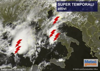 meteo-estremo:-gigantesco-temporale-verso-sardegna-e-italia-centrale.-rischio-nubifragi-e-maltempo-in-varie-regioni