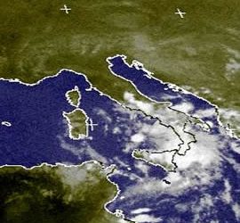 caldo-estivo-su-buona-parte-del-centro-e-nord,-attese-massime-di-oltre-+30°c,-scoppiano-temporali-al-sud-ed-in-sicilia