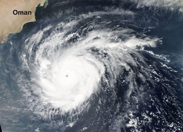 2015:-stagione-record-per-uragani-e-tifoni-di-categoria-4-e-5