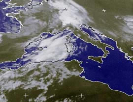 il-peggioramento-osservato-dal-satellite:-le-nubi-ormai-hanno-invaso-i-cieli-dell’italia-occidentale