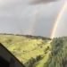 elicottero-entra-dentro-l’arcobaleno-nelle-dolomiti:-uno-spettacolo-unico