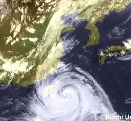 piogge-torrenziali-sulle-isole-ryukyu-al-passaggio-del-tifone-matsa