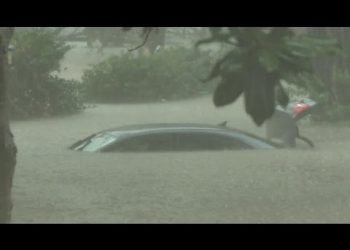 drammatiche-inondazioni-colpiscono-la-louisiana:-giornalista-in-mezzo-al-diluvio