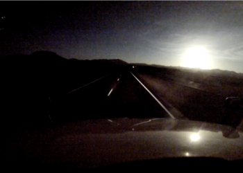 meteora-trasforma-la-notte-in-giorno:-spettacolo-incredibile-in-arizona!