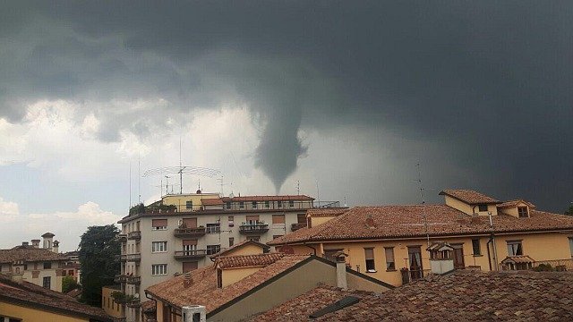 Violenti Temporali, Tornado In Lombardia: Ingentissimi Danni Nel ...