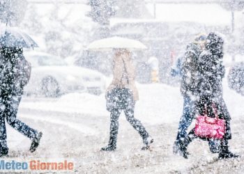 meteo-invernale:-bufera-di-neve-natalizia-ad-ankara-in-turchia