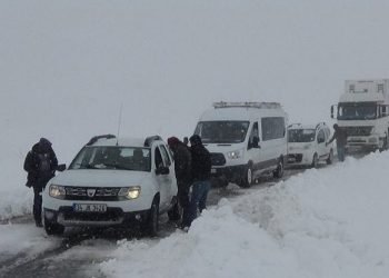 cronache-meteo:-pesanti-tormente-di-neve-in-turchia,-isolati-289-villaggi-montani