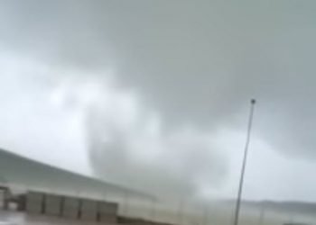 tornado-in-calabria-investito-un-treno.-video-meteo