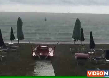meteo-estremo-in-italia:-grandine-devastante,-temporali-tropicali