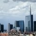 meteo-milano:-molte-nubi-a-tratti,-qualche-possibile-pioggia.-ventoso-e-sole-nel-weekend