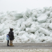 incredibile-tsunami-di-ghiaccio-trabocca-dal-lago-erie,-video