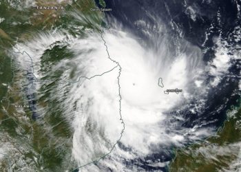 meteo-estremo:-la-violenza-del-ciclone-kenneth-su-isole-comore-e-mozambico