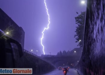 meteo-roma:-arrivano-forti-temporali,-variabile-lunedi-con-altri-acquazzoni
