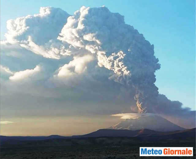 meteo-che-cambia:-vulcano-peru-esplode.-continua-la-serie-di-eruzioni-nel-mondo