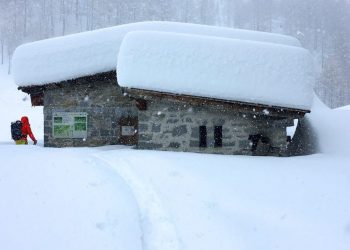 straordinario-evento-meteo-sulle-alpi-occidentali:-accumuli-di-neve-fino-a-due-metri!