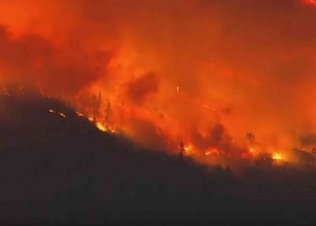 le-terribili-immagini-degli-immani-incendi-californiani