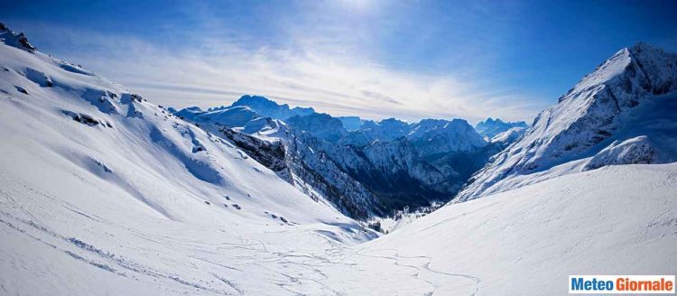 meteo-pakistan,-neve-precoce,-chiuse-le-autostrade-montane