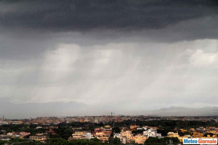 meteo-roma:-peggiora-nel-weekend-con-nuova-perturbazione,-piogge-e-rovesci