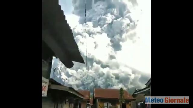 esplode-vulcano-in-indonesia.-video-esplosione,-ripercussioni-meteo?