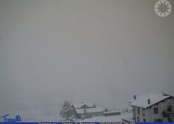 meteo-invernale-nelle-alpi-lombarde,-nevica-forte