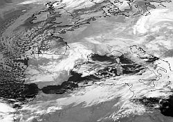 europa-al-freddo,-il-meteosat-fotografa-nubi,-mentre-al-suolo-nevica