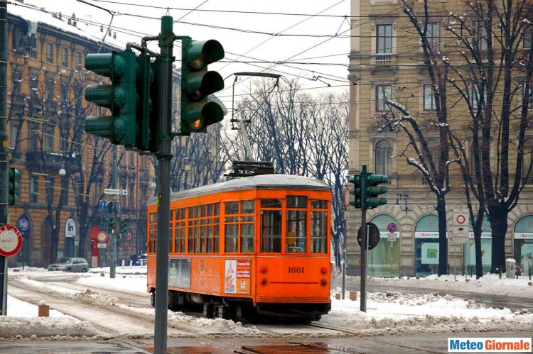 meteo-milano,-nevica-in-centro-citta