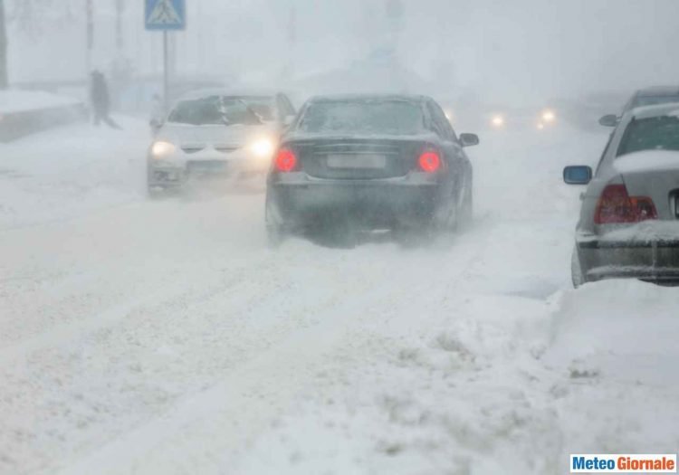 l’incredibile-record-meteo-di-denver:-estate,-bufera-di-neve-e-gelo,-tutto-in-un-giorno!