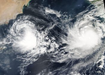 meteo-estremo-tropicale:-i-cicloni-kyarr-e-maha-e-il-record-di-tempeste-nell’oceano-indiano