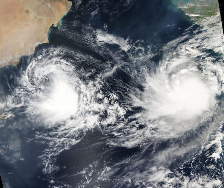 meteo-estremo-tropicale:-i-cicloni-kyarr-e-maha-e-il-record-di-tempeste-nell’oceano-indiano