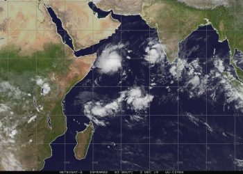 meteo-estremo:-due-cicloni-tropicali-contemporaneamente-nell’oceano-indiano